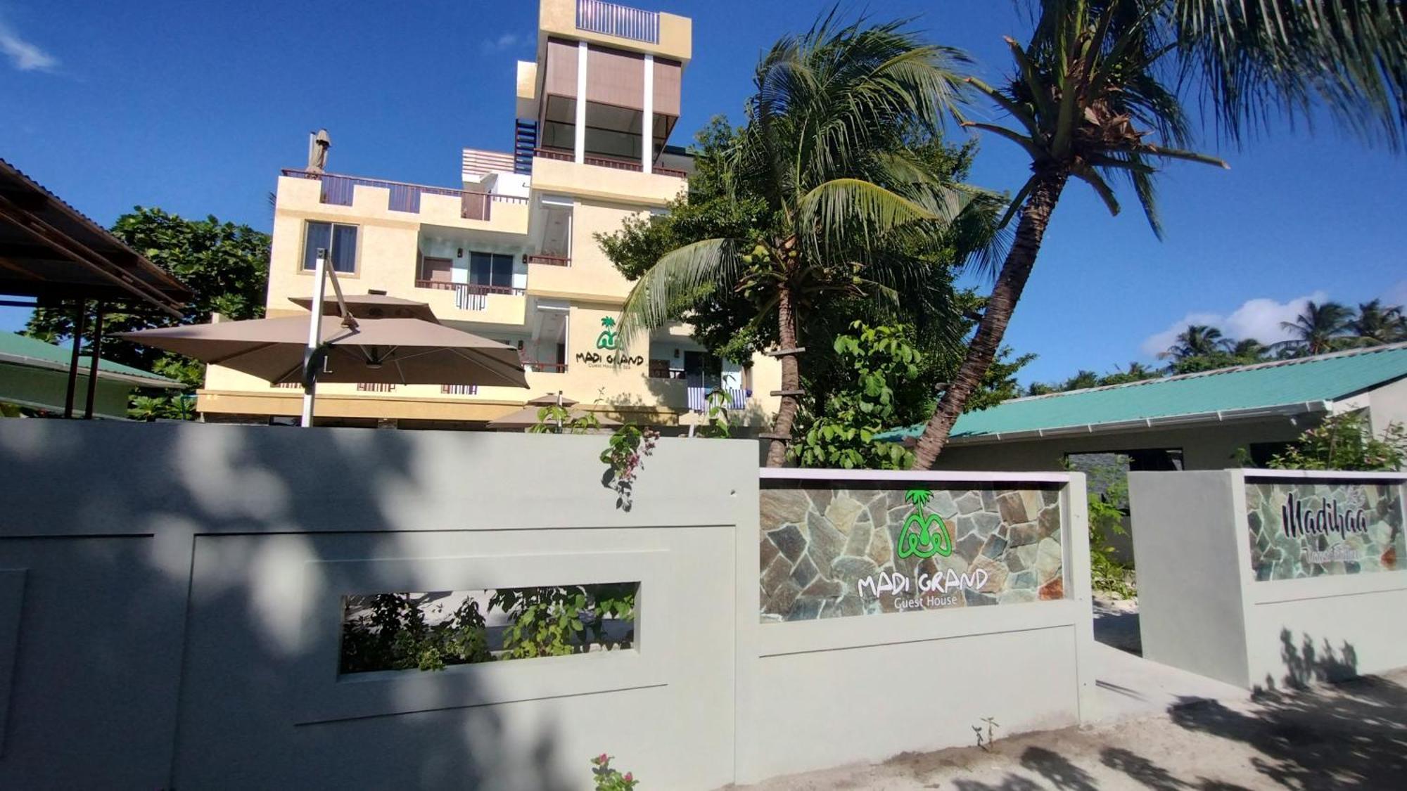Hotel Madi Grand Maldives à Fulidhoo Extérieur photo